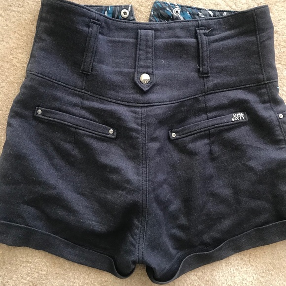 High waisted Ms Sixty snap shorts - Picture 2 of 3